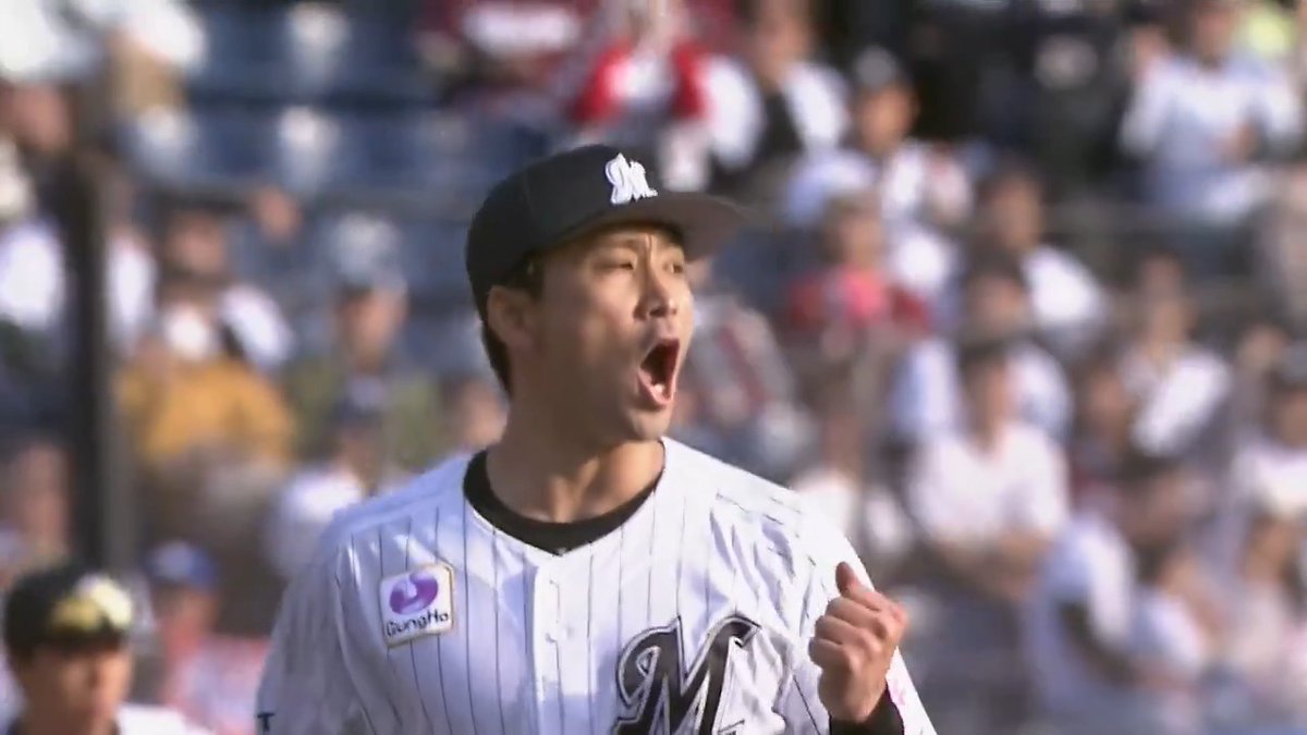 千葉ロッテ #小島和哉 投手が8回表のピンチを三振で切り抜ける‼️ 8回105球7奪三振無失点の好投✨ #chibalotte 👇ライブ配信はこちら