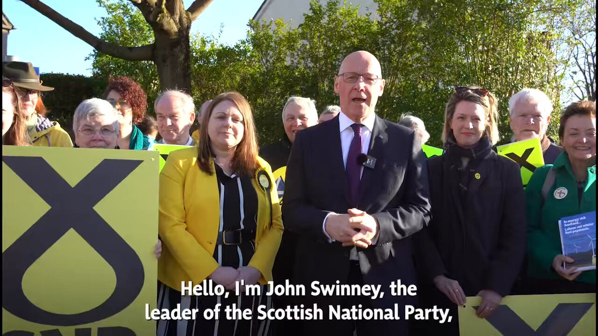 ☀️ This week John Swinney joined local activists ahead of the Glenrothes Central and Thornton by-election. 🗳️ For a strong, principled voice on Fife Council - vote Lynda Holton on the 24th of April! #VoteSNP #ActiveSNP