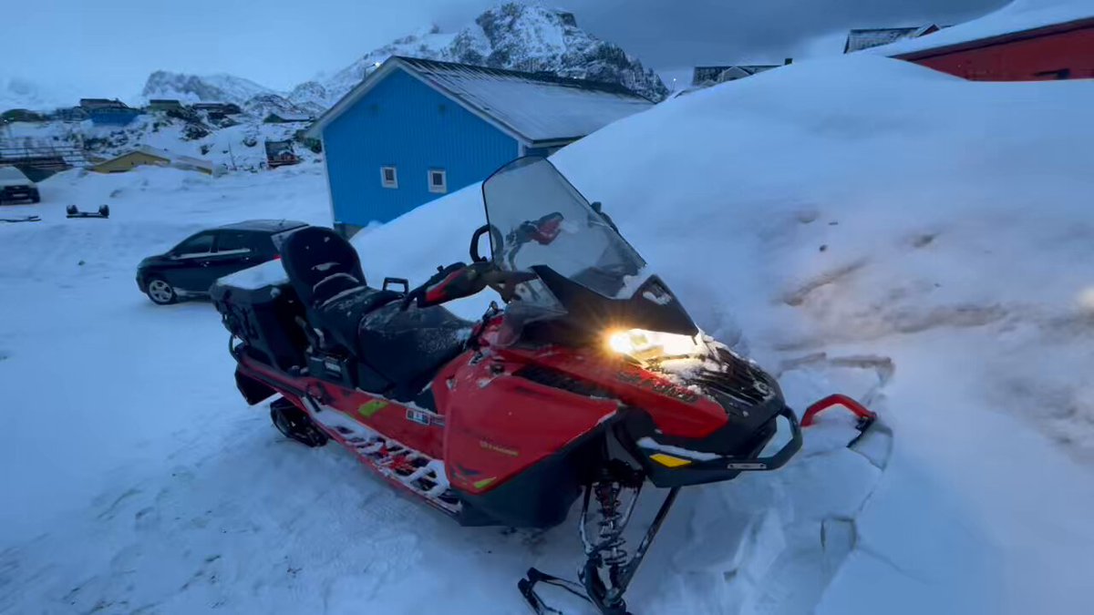Good morning from Sisimiut, Greenland 🇬🇱 Next stop: Arctic Circle Race, Camp. 25 minutes to the camp with snow mobile. April 5, 2025 Temp: -12C.