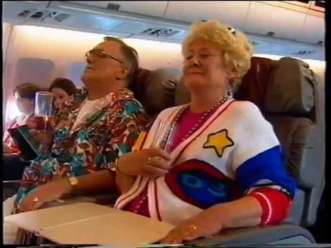 Classic Coronation Street - Joan Collins gives Vera Duckworth a bit of advice (1997) 😂From the video-only episode Viva Las Vegas: This was when Jack &amp; Vera were landlords of the Rovers Return. They are on their flight after their holiday in Las Vegas &amp; Joan Collins walks by...