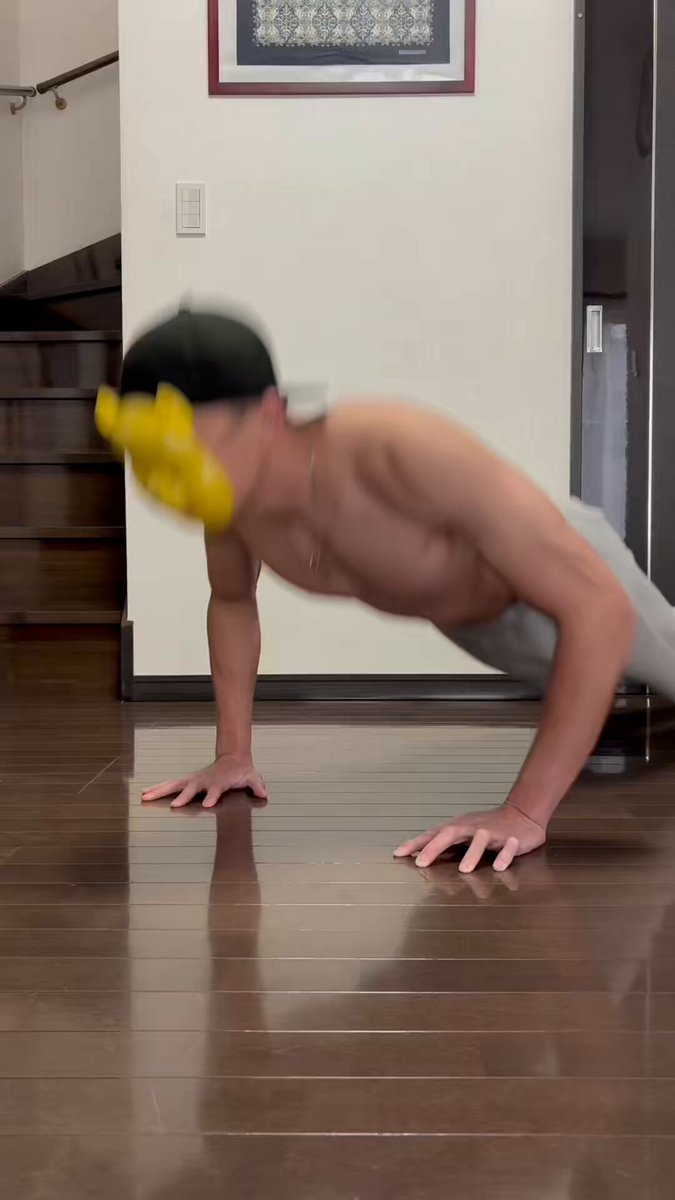 筋トレして、体にいいもの食べて、よく寝る。理想の自分に、笑顔になれる。