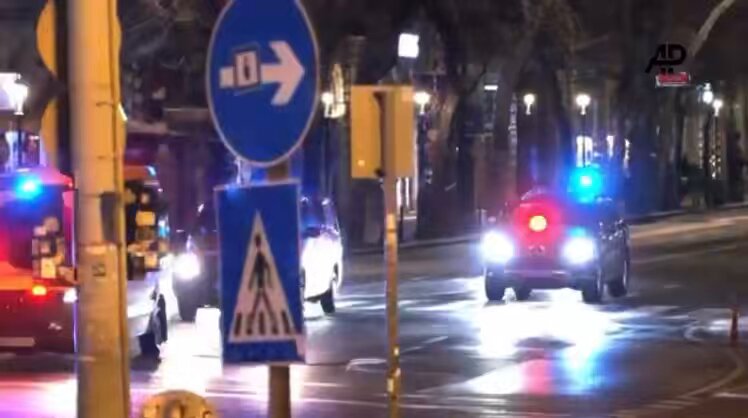 🚨 🇴🇲🇮🇱 فضيحة جديدة للنظام السلطاني في علاقاته الكثيرة والخفيّة بإسرائيل! نتنياهو نزل في فندق مملوك لجهاز الإستثمار العماني بالعاصمة المجريّة بودابست! وقد شوهد موكبه يصل مدخل الفندق وسط إجراءات أمنية مشدّدة! #عُمان #عمان_خط_أحمر #هيثم_بن_طارق خائن وعميل