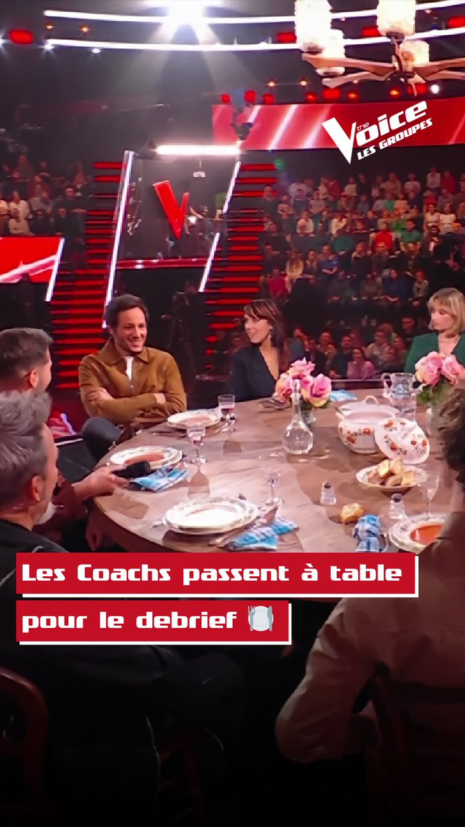 #TheVoice C’est la 1ère fois qu’on voit un débrief’ de Coachs autour d’une table 🍽️ RDV ce soir dès 21h10 pour les Groupes sur @tf1 &amp; TF1+ ✌️