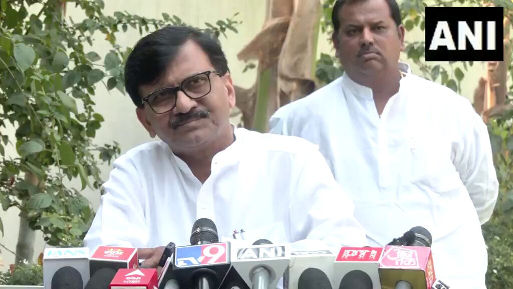 Q-Will Shiv Sena (UBT) challenge #WaqfBillAmendment in SC? Joker Raut- "No. We've done our work. We've said what we had to say &amp; made our decision. File is closed for us now" Abe Joker, you have already closed FATE of entire Uddhav Gang. Ab kaunsi file close kar raha hai?😂