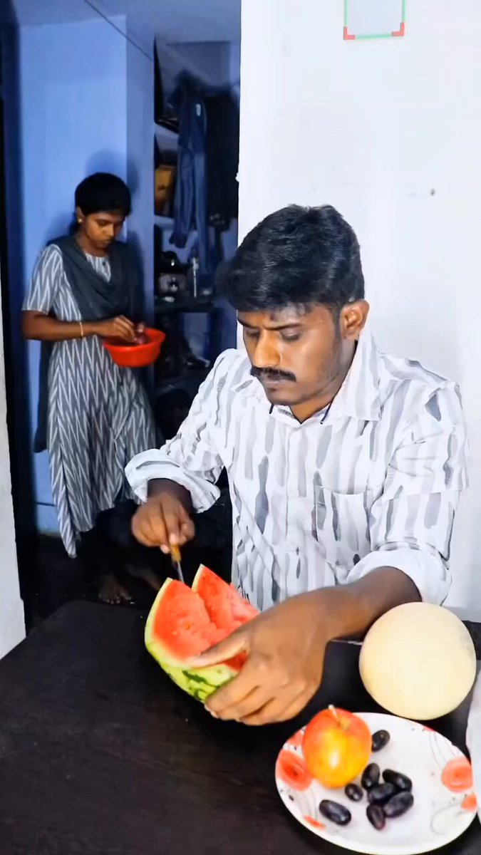 கருணா நிதி குடும்பம் , முரசொலி செல்வத்தின் மருமகன் சதீஷ்க்கு அனுப்பி கொடுங்க மக்களே…