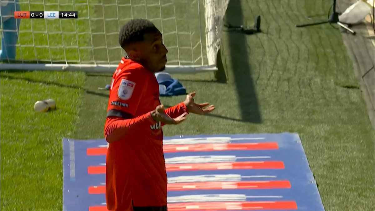 Isaiah Jones finishes off a slick counter-attack from Luton Townโก