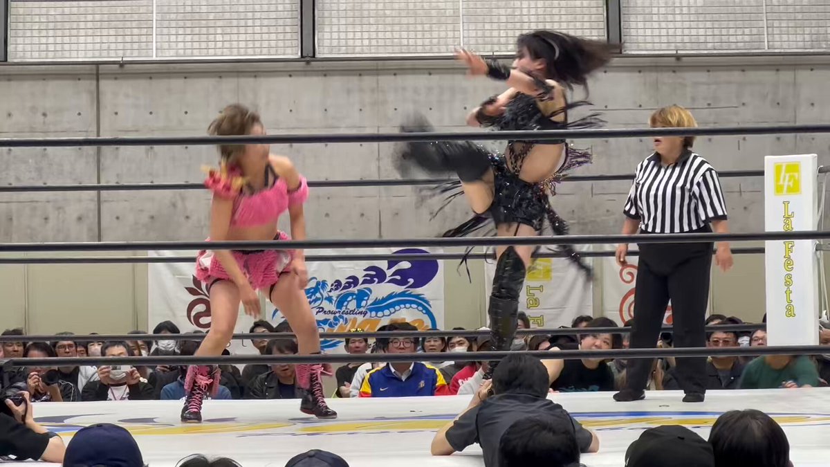 #wavepro 愛知・刈谷大会！ シン・広田さくらが上谷沙弥にキス攻撃からボラギノール！