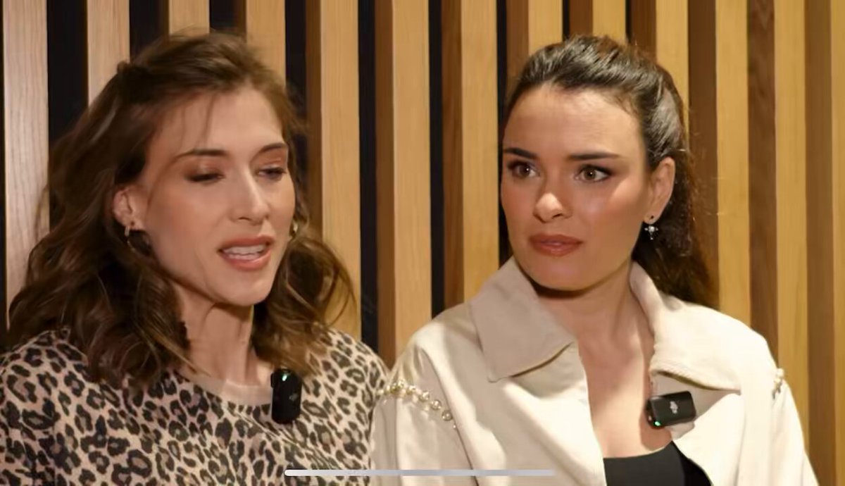 Lo bonito que hablan siempre. Lo muchísimo que quieran a sus personajes. Lo bonitas que son. Que suerte tenemos de tenerlas🥺 #mafin