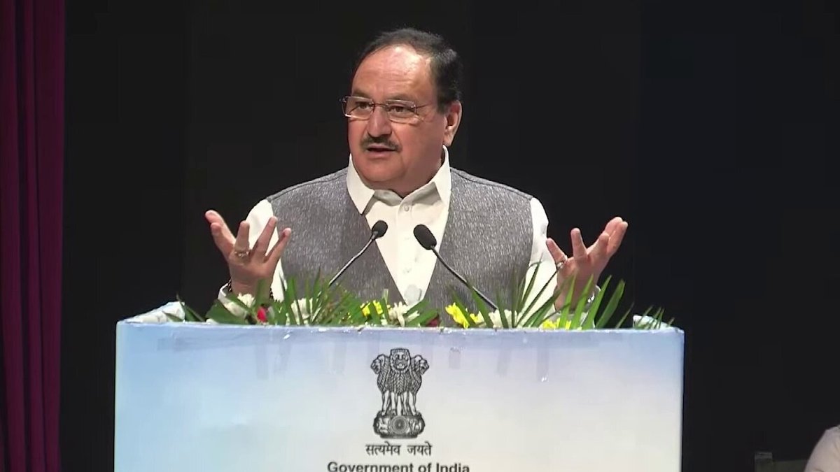जनता की उँगली में बड़ी ताक़त है, क्योंकि सही जगह बटन दबता है तो 'आयुष्मान भारत योजना' की शुरूआत होती है और ग़लत जगह दबता है तो दवा की जगह दारू बटती है।