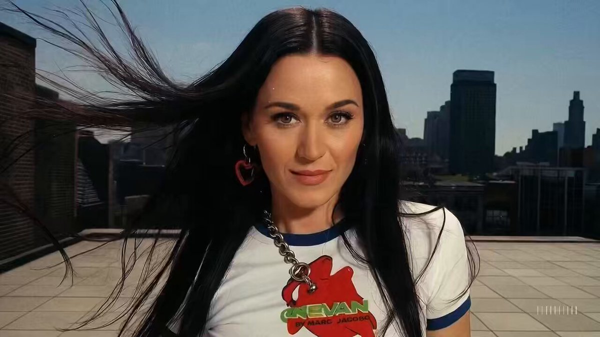 no but katy perry ate with song so HARD
