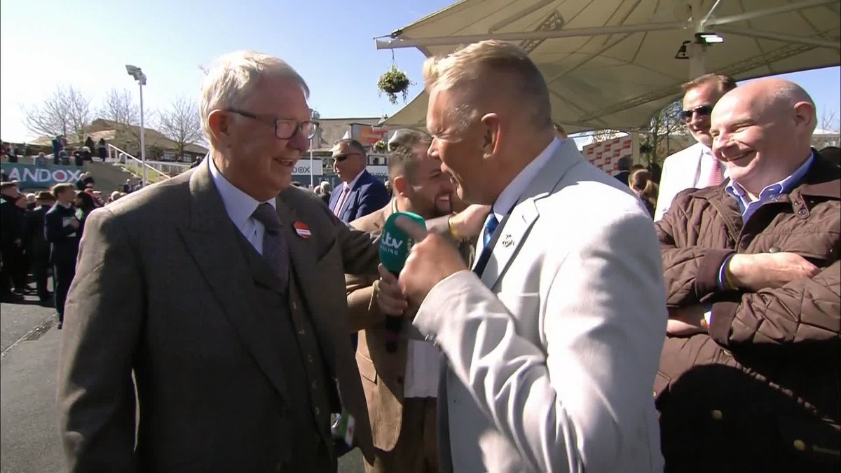 Sir Alex Ferguson loves a win on Merseyside! ❤️ Can he have another in the big one today? 🏇 #ITVRacing | #GrandNational | Matt Chapman | #MUFC