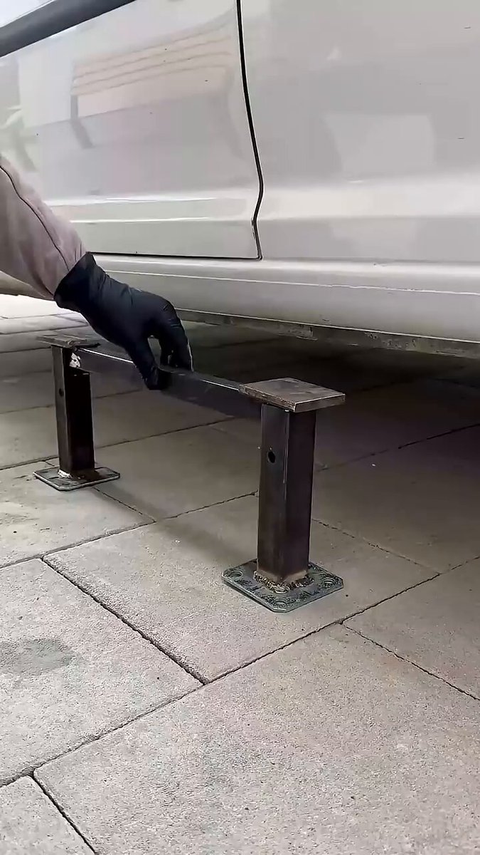 Genius car jack