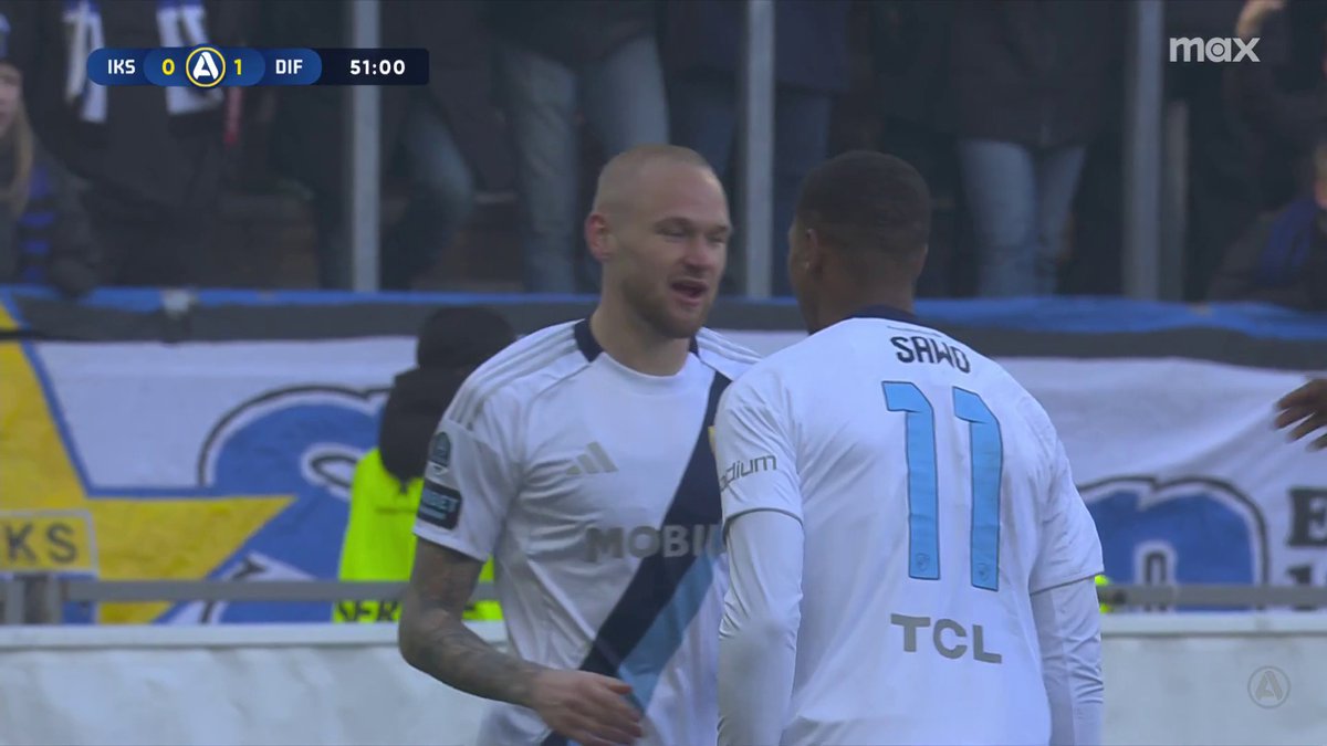 Adam Ståhl via Sirius-försvarare! Djurgården leder med 1-0 🔵 📲 Se Allsvenskan på Max