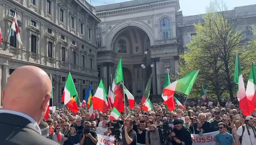 Un popolo forte e consapevole non teme nulla. Avanti! Francesco Toscano Marco Rizzo 👇👇👇