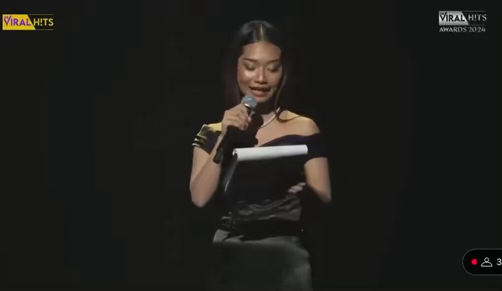 ⭐️THE VIRAL HITS AWARDS 2024 EMPOWER ขอแสดงความยินดี 🎉🎉🎉 คุณพีรญา มะลิซ้อน (ฝ้าย) เก่งมากๆเลยพี่ฝ้ายคนเก่ง รักๆ💛🌻 Congratulations 🎉🎉🎉 Ms.Peraya Malisorn(Faye) You’re the best. Love you 💛🌻 #FayePeraya #theviralhits #theviralhitsawards2024Empower