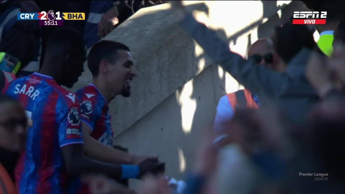 🇨🇴 GOOOL de Daniel Muñoz. El colombiano marca el 2-1 de #CrystalPalace ante #Brighton, al 55’ 👀 Es la cuarta anotación del lateral en lo que va de la Premier League