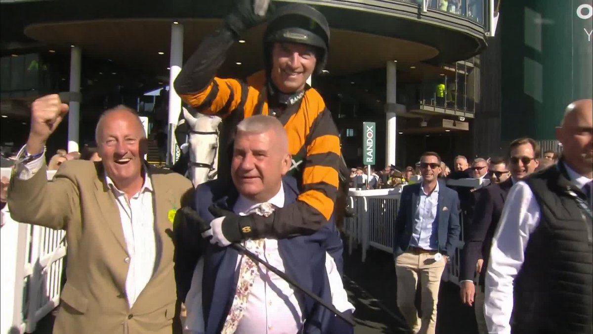 "Out of such sadness, joy has been born. Nick Rockett has done it all for me." ❤️ Stewart Andrew on the loss of his wife, Sadie #ITVRacing | #GrandNational