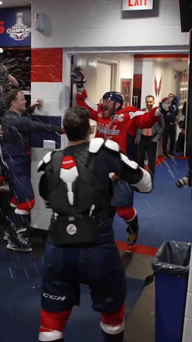 What a moment celebrating The Great 8! 🦅 The #Gr8Chase continues TOMORROW at 12:30p ET on NHLonTNT, Sports on Max and Sportsnet!