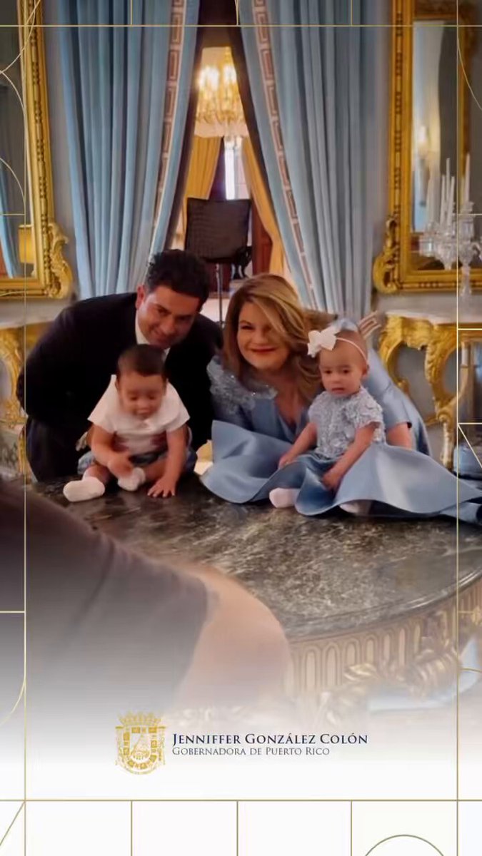 Gracias a la revista Mírame Siempre por inmortalizar este momento tan lindo con mis tres amores. ❤️❤️❤️
