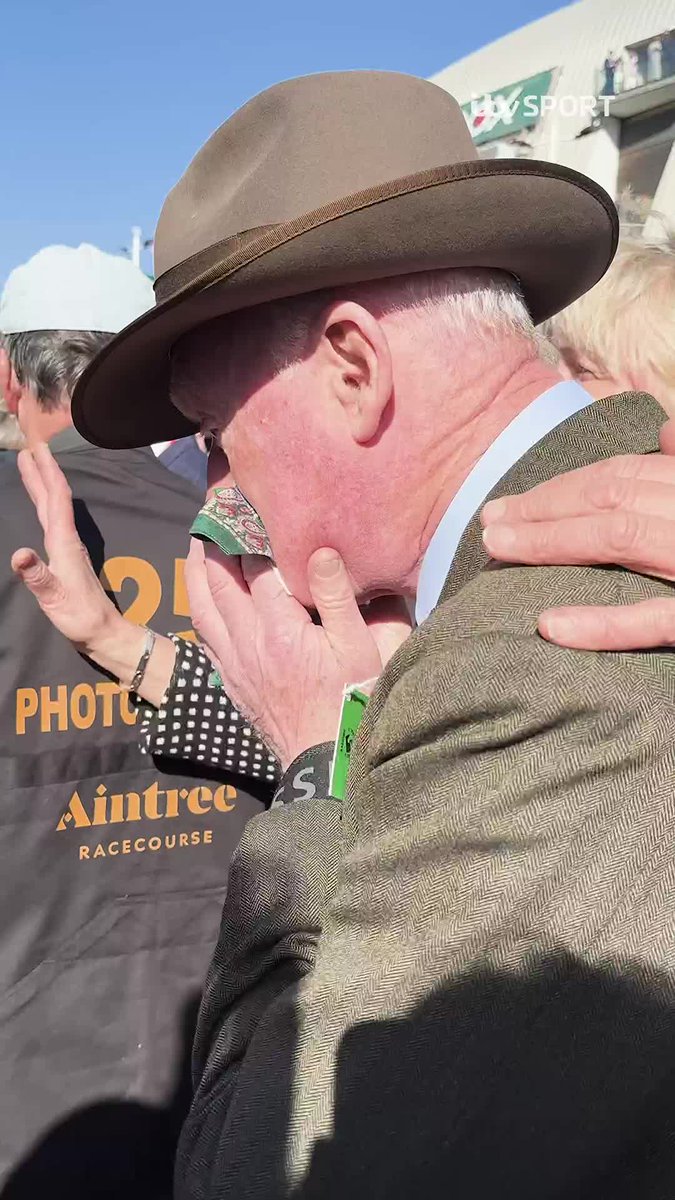 A moment they'll never forget 🥹❤️ One for the books for the Mullins family 😊 #ITVRacing | #AintreeFestival | #GrandNational