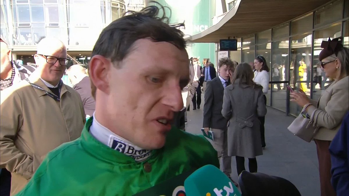 🗣️ "It's a bit sickening to be beat." Some effort from the beaten jockeys in the Grand National 👏 #ITVRacing | #GrandNational