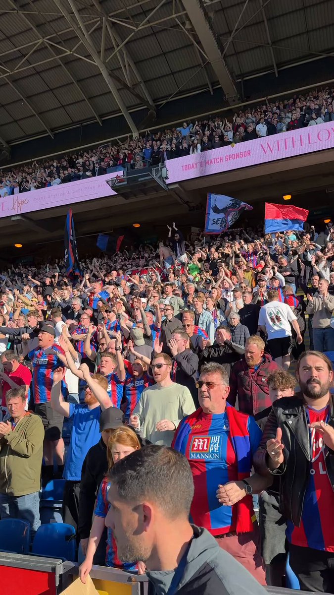 The post-match party starts now 🥳 #CPFC // #CRYBHA