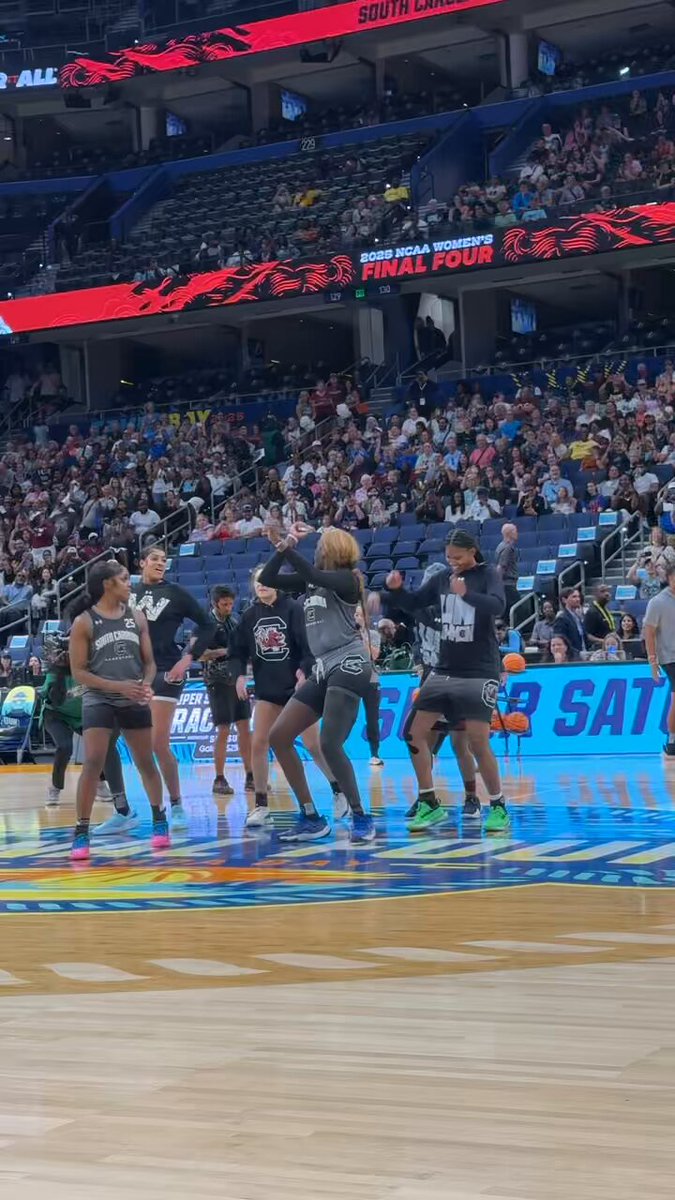 South Carolina and Dawn Staley are always constant entertainment at the Final Four open practices 🤣🔥