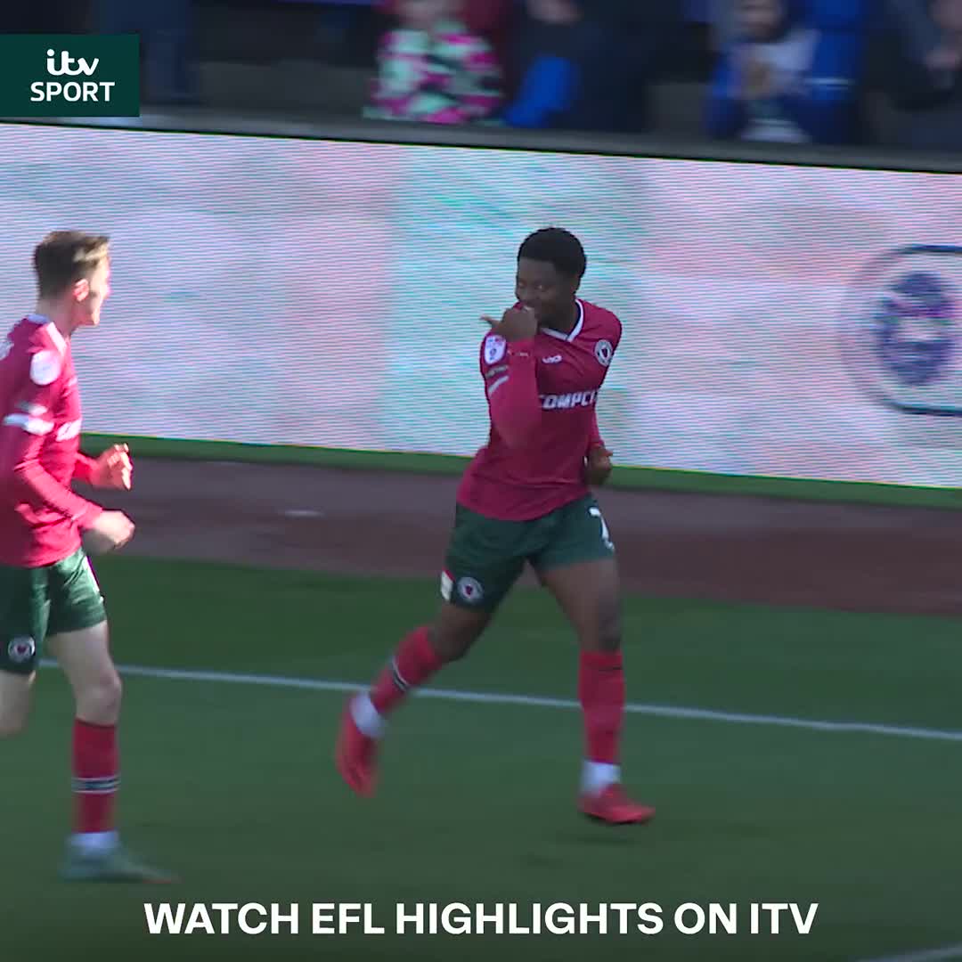 An audacious effort! 🤯 Bobby Kamwa with a stunner Newport County AFC | EFL