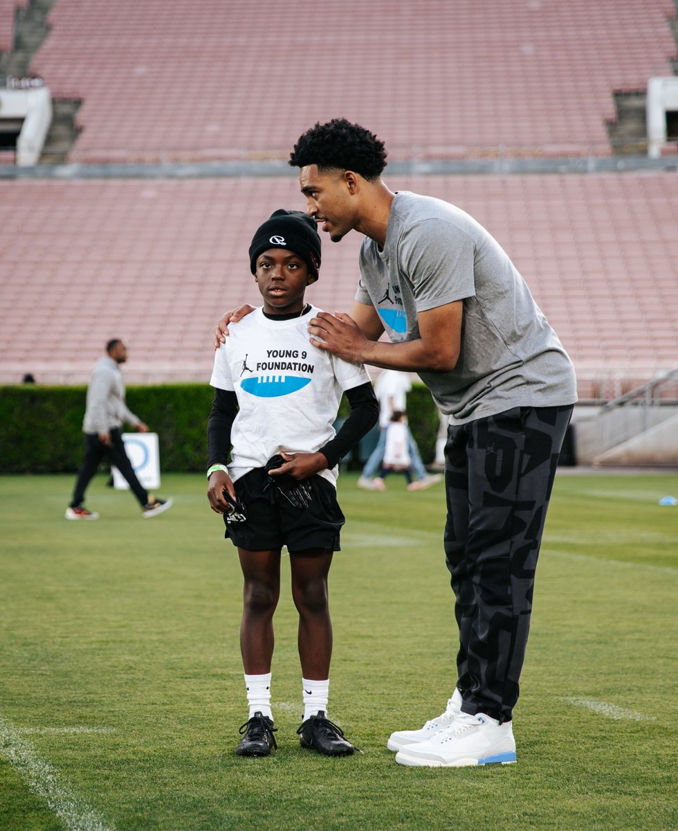 Dynamic QB 🤝 Dynamic Camp Counselor