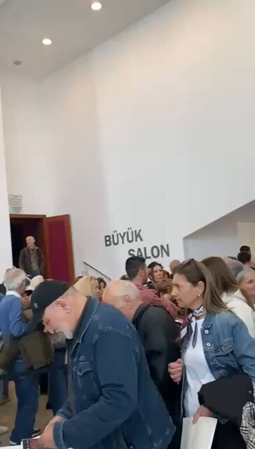 Teşekkürler Kadıköy… CKM Söyleşi ve imzamıza katılan tüm okurlara çok teşekkür ederim…