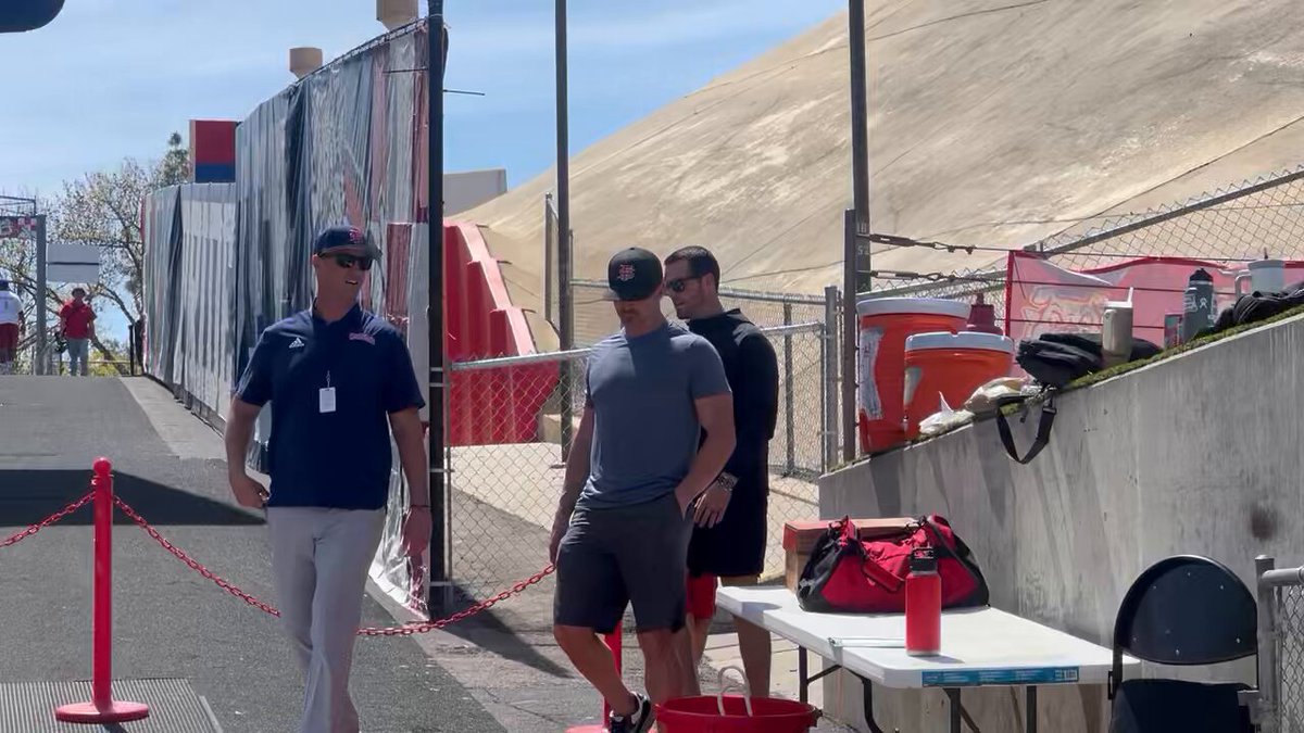 Derek and David Carr in attendance at Fresno State’s Spring game today KSEE24 News CBS47 News