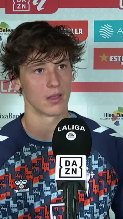 Marcar el gol más importante de tu vida y acordarte de quien siempre estuvo a tu lado... DE TU ABUELA ❤️ La dedicatoria más especial de Fer López, la nueva joya del Celta 👏🏻 Celta #LALIGAenDAZN ⚽