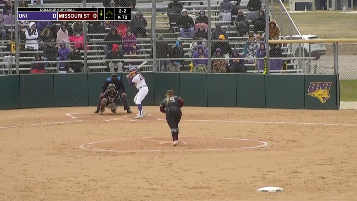 Kate Lappe with the HR! Thanks for the ump assist on the party deck in center field Keean Kamerling ! #EverLoyal | #1UNI