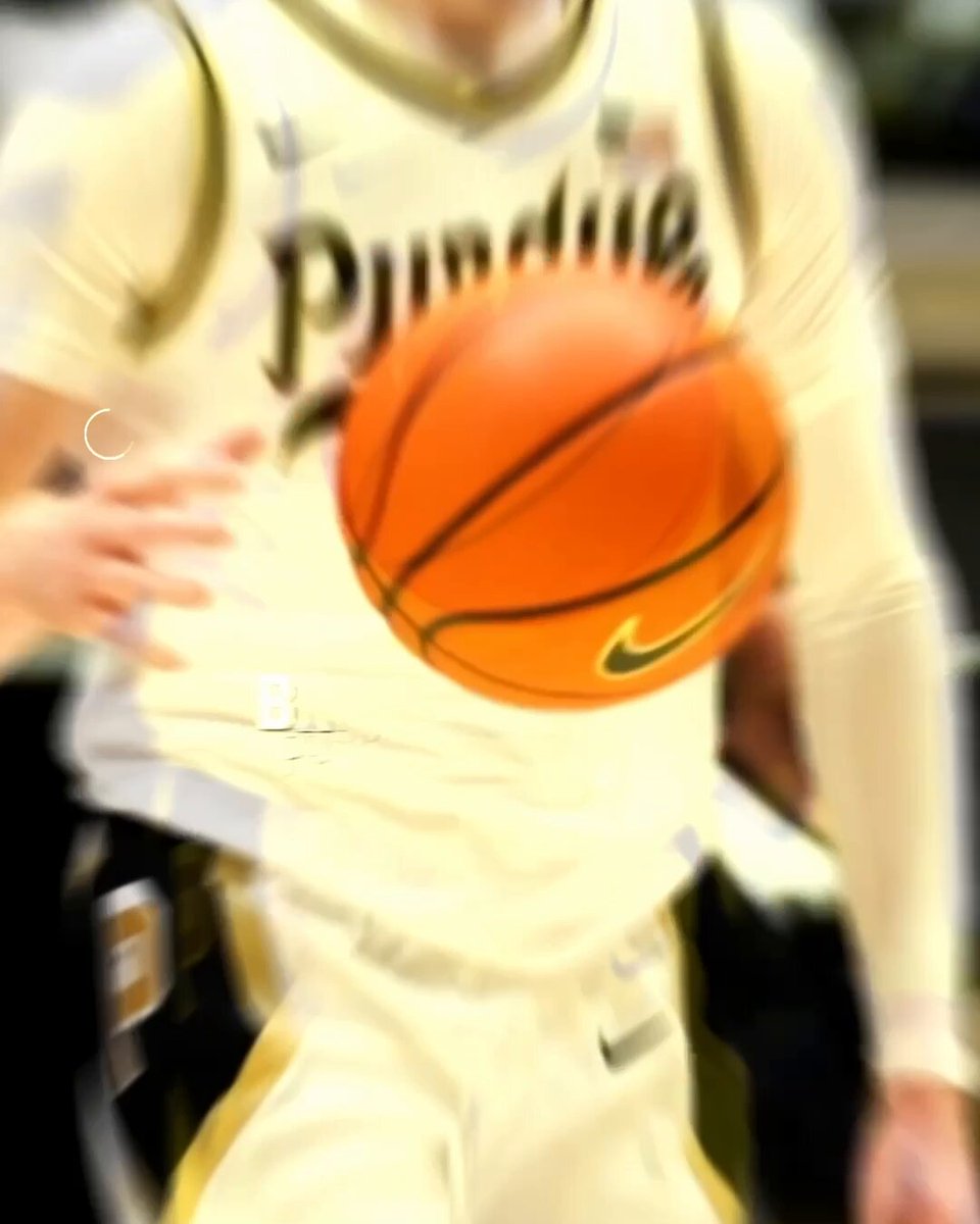 The Naismith Basketball Hall of Fame congratulates Purdue Men's Basketball Point Guard Braden Smith on winning the 2025 Bob Cousy Award! 🏆 #CousyAward | #HoophallU