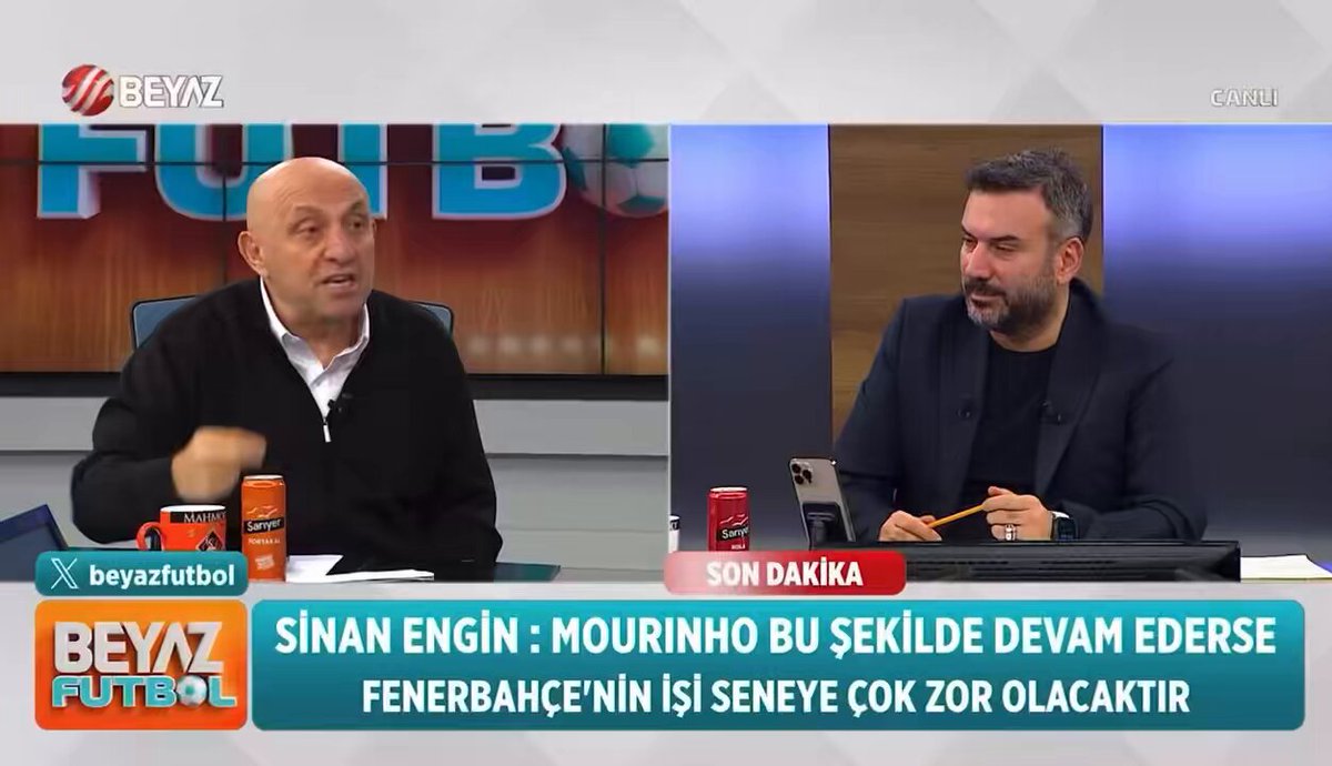 Sinan Engin: Galatasaray'ı yenemiyorsan en azından kafa kafaya oynamalısın. Yarın Fenerbahçe, Trabzonspor'a puan kaybederse Mourinho'ya ağır protestolar olur! #beyazfutbol
