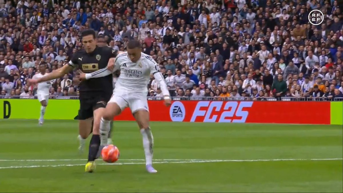 🗣 AUDIO REVISIÓN VAR 🗓 Jornada 30 | Primera División ⚽ Real Madrid C.F. 🆚 Valencia CF | 10' #ArbitrajeRFEF | CTA