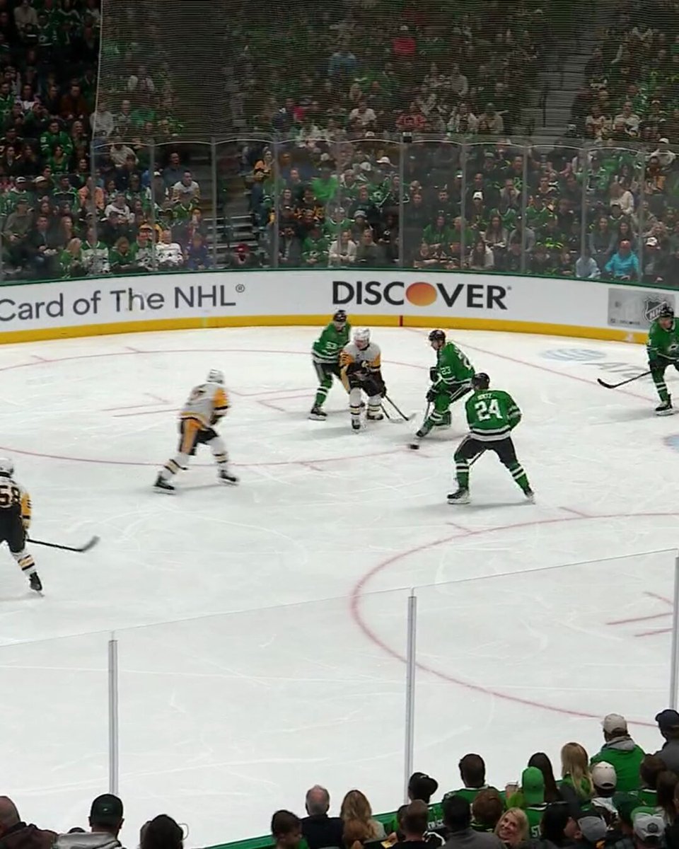 Sidney Crosby seals the deal for the Pens with a hat trick in their 5-3 win over the Stars 👏