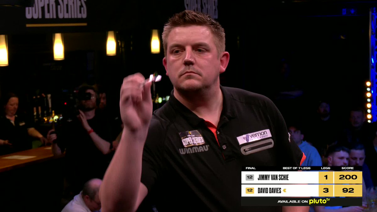 DAVIES HAS DONE IT! 😱😱 He denies Van Schie with a vintage display to take the Week 1️⃣0️⃣title! 🔥🔥