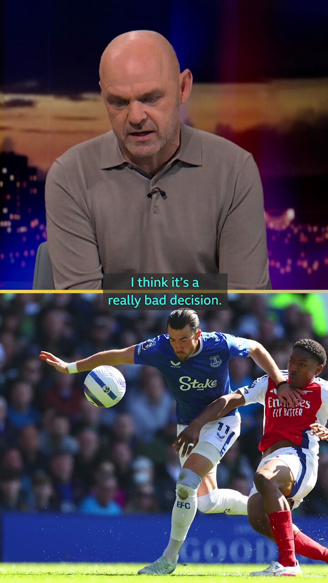 Myles Lewis-Skelly was penalised for bringing down Jack Harrison in the box... but was the ref right with his penalty decision? 🤔 Here are the thoughts of the #MOTD pundits! Do you agree? #BBCFootball #EVEARS