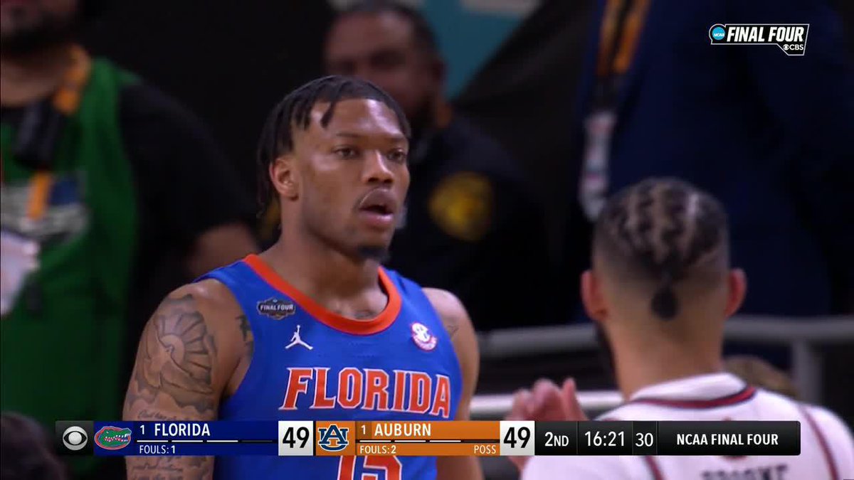 HERE COME THE GATORS 🐊 9-0 RUN FOR FLORIDA 🔥