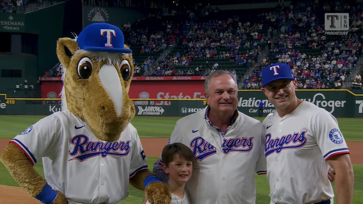 First pitch courtesy of TCU Football head coach Sonny Dykes 🟣 Laura Stickells | Texas Rangers