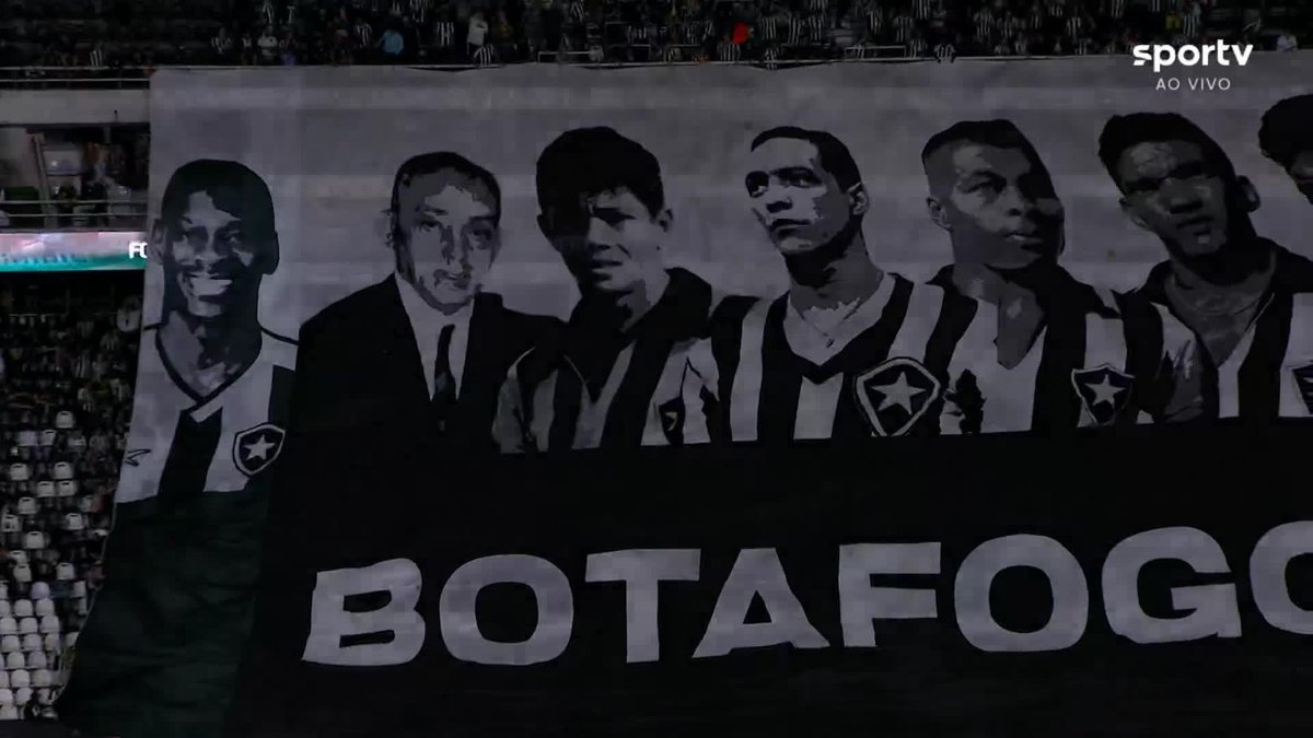 Bandeirão do Botafogo atualizado com os novos ídolos: Luiz Henrique e Marlon Freitas.