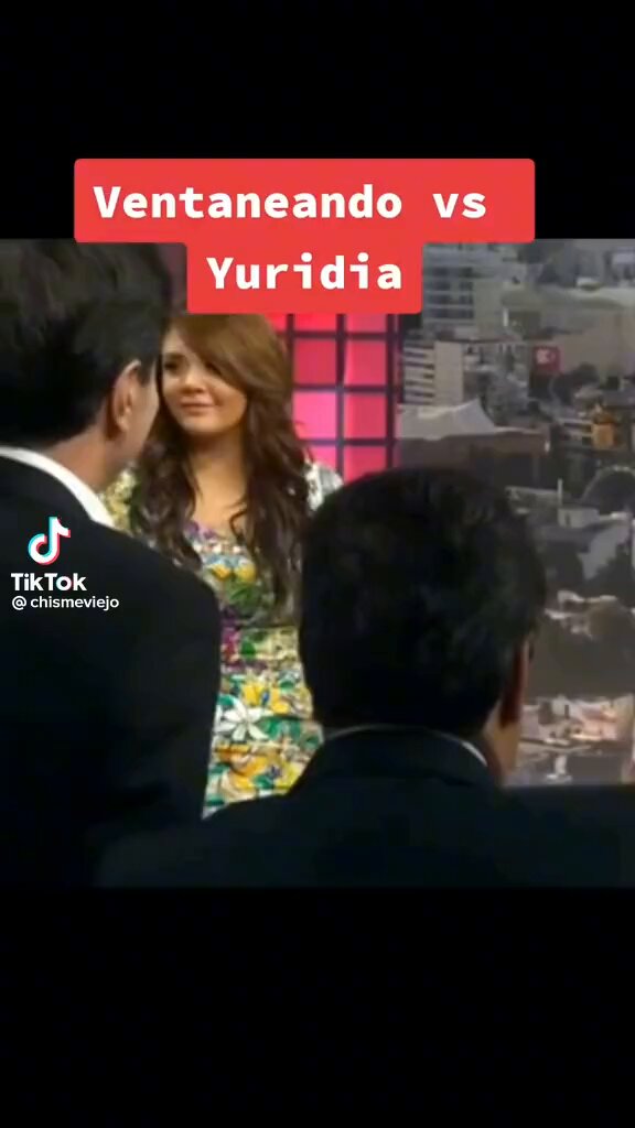 #Yuridia #YuridiaEnPlazaDeToros #PlazaDeToros Ni la campaña de desprestigio que Ventaneando le hizo a Yuridia encabezados por Pati Chapoy lograron apagarla. Hoy se convierte en la primera mujer en llenar la Plaza de Toros México. En tu cara Pati Chapoy y soporta.