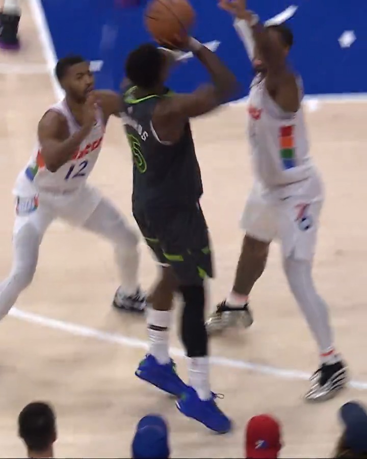 ANT DAGGER 3 OVER TWO DEFENDERS 🤯🔥
