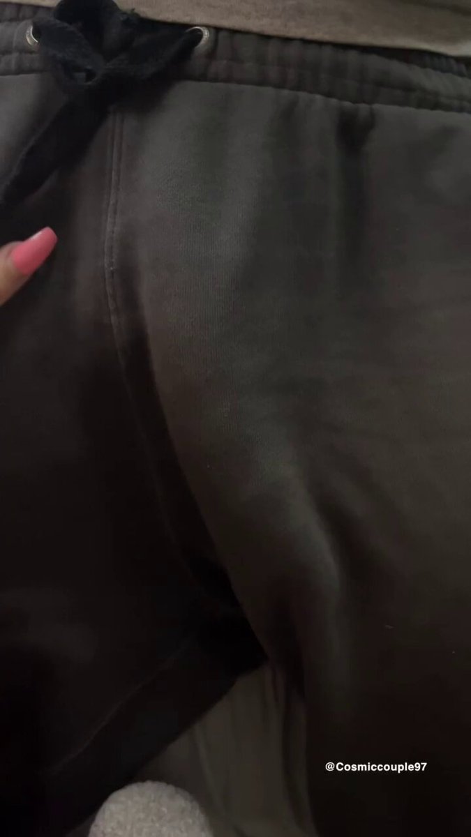 join our private snap to watch me suck and fuck dilfy anytime :) doing blowjob sessions tn 👀 #sellingcontent #snapchatsession #privatesnapchat #freeonlyfans #sellingsessions #milf #bigdickdilf #blowjob #handjob #throatgoat #dmformenu #couple