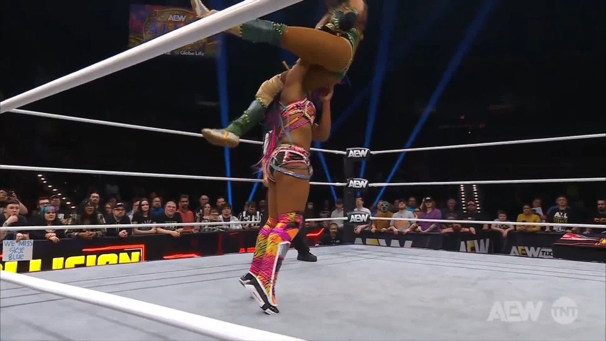 4 Superstars throwing their best shot! Watch #AEWCollision on TNT + Max Último Moné | Harley Cameron | julia hart | Athena is ROH & All Elite!