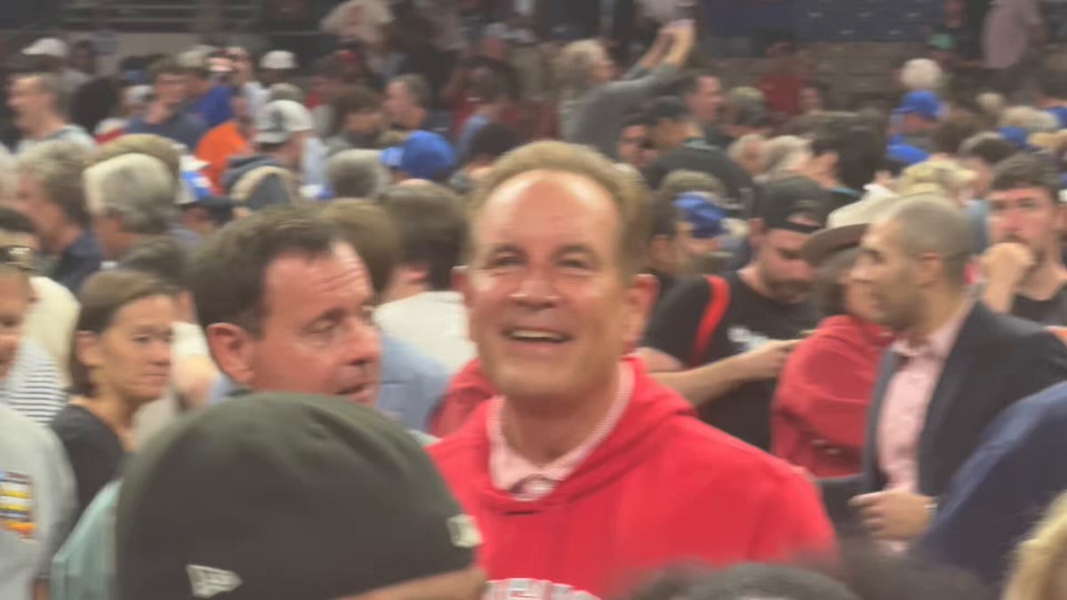 An emotional Jim Nantz after watching his Houston Cougars pull off the improbable win.