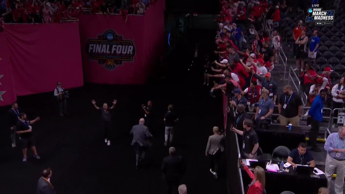 What a moment for Kelvin Sampson and Houston fans.