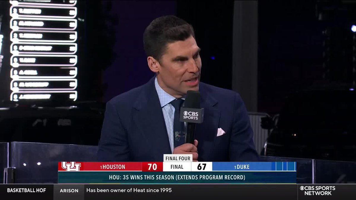 "It was just a masterful way to steal a game." Wally Szczerbiak on Houston Men's Hoops 🏀 🐾's comeback win in the Final Four 🗣️