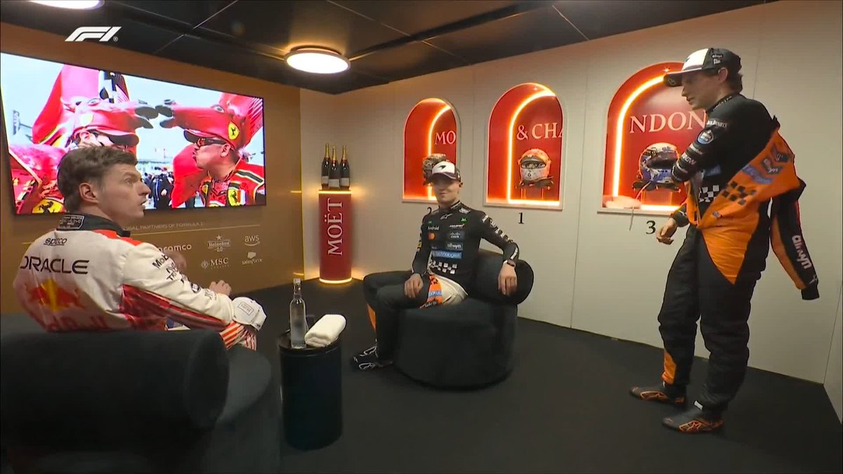 "I had a good seat to watch the pit exit." OSCAR 🤣🤣